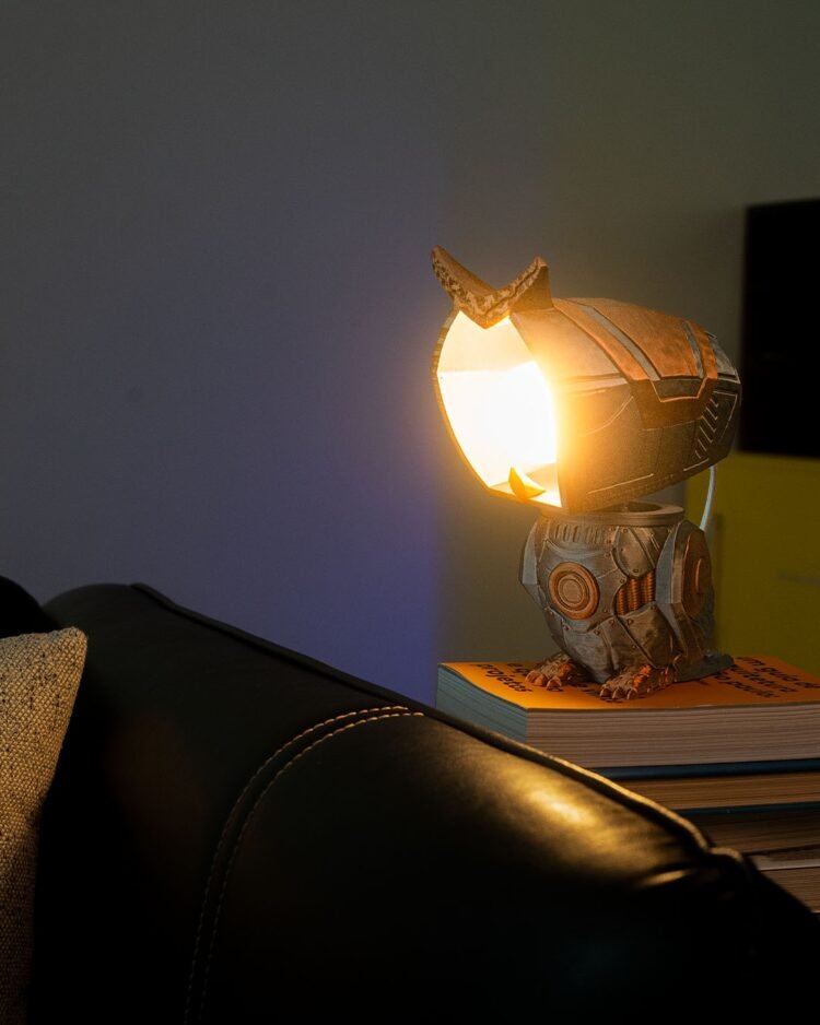 Mecha Owl Table Lamp - Image 6